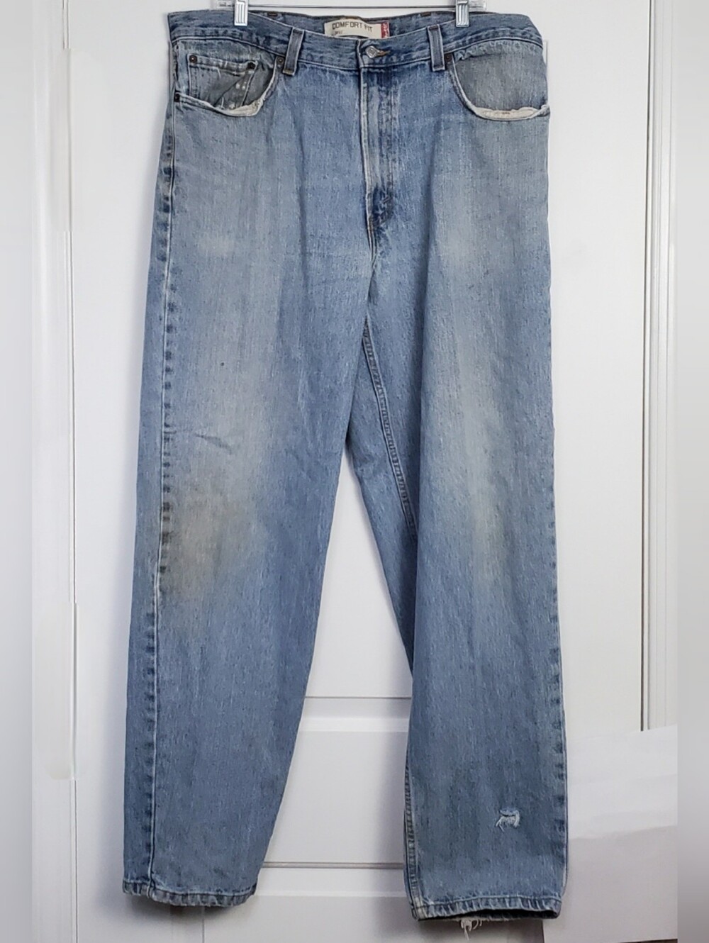 Levis Mens 560 Comfort Fit Denim Jeans Classic Distressed - Size 38x34 - GUC